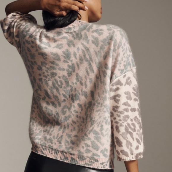 Size Small Maeve Anthropologie Brushed Cashmere Boxy Crop Sweater Cheetah Print - Picture 3 of 10